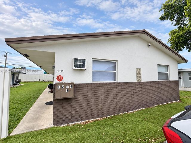 3639 SW 13th Court 4, Fort Lauderdale, FL 33312