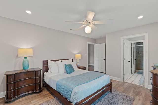6561 Fern St Street, Navarre, FL 32566