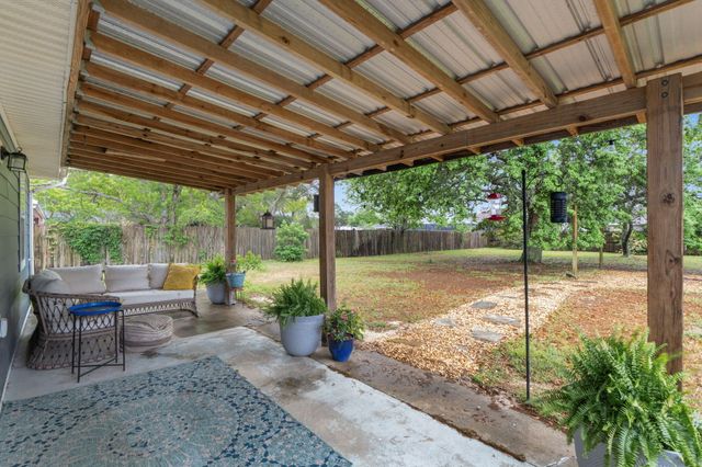 6561 Fern St Street, Navarre, FL 32566
