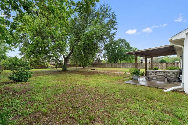 6561 Fern St Street, Navarre, FL 32566