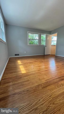 7914 ELLET RD, Springfield, VA 22151