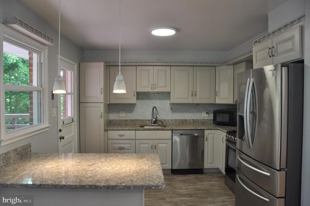 7914 ELLET RD, Springfield, VA 22151