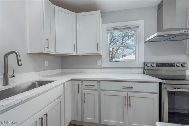 218 Roxboro Road, Vermilion, OH 44089