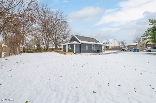 218 Roxboro Road, Vermilion, OH 44089