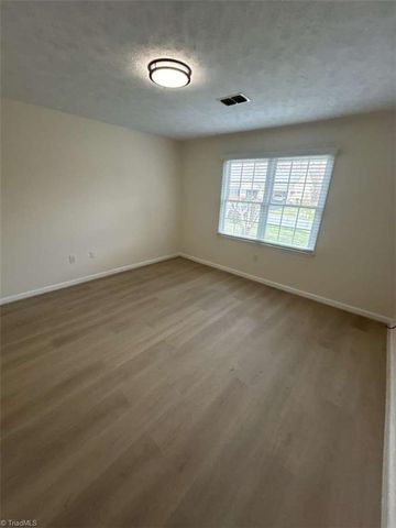 267 S Boyles Street, Pilot Mountain, NC 27041