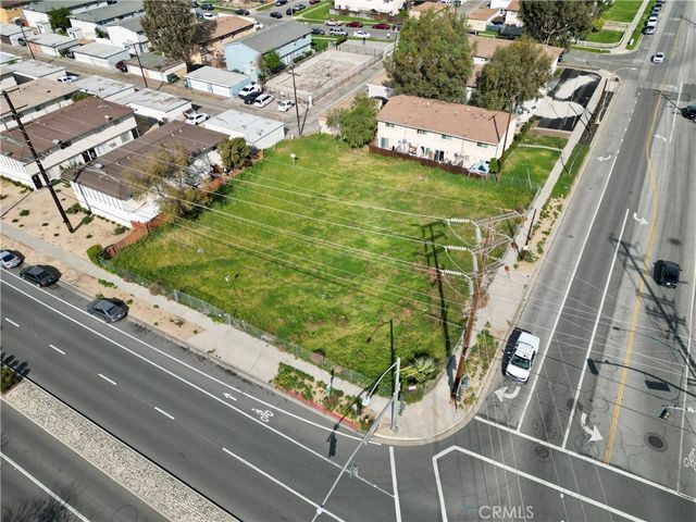 449 River Rd, Corona, CA 92878