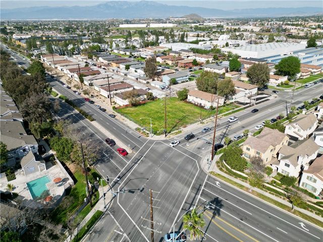 449 River Rd, Corona, CA 92878