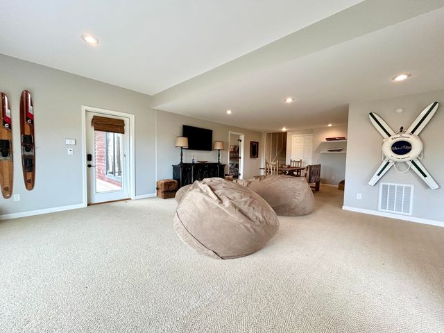 1166 Sandstone Point Trail, Monticello, KY 42633