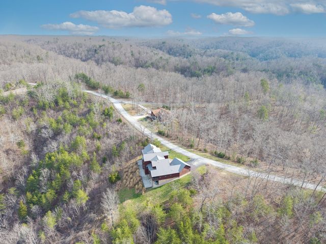 1166 Sandstone Point Trail, Monticello, KY 42633