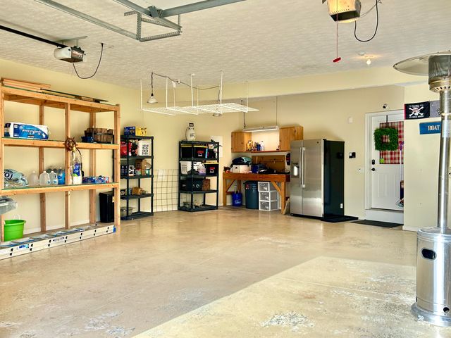 1166 Sandstone Point Trail, Monticello, KY 42633