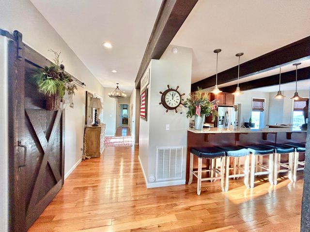 1166 Sandstone Point Trail, Monticello, KY 42633