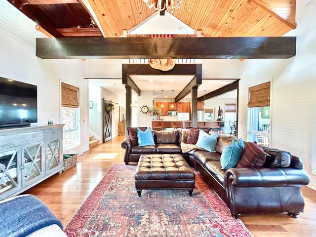 1166 Sandstone Point Trail, Monticello, KY 42633