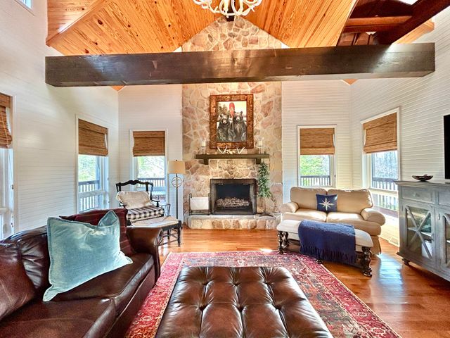 1166 Sandstone Point Trail, Monticello, KY 42633