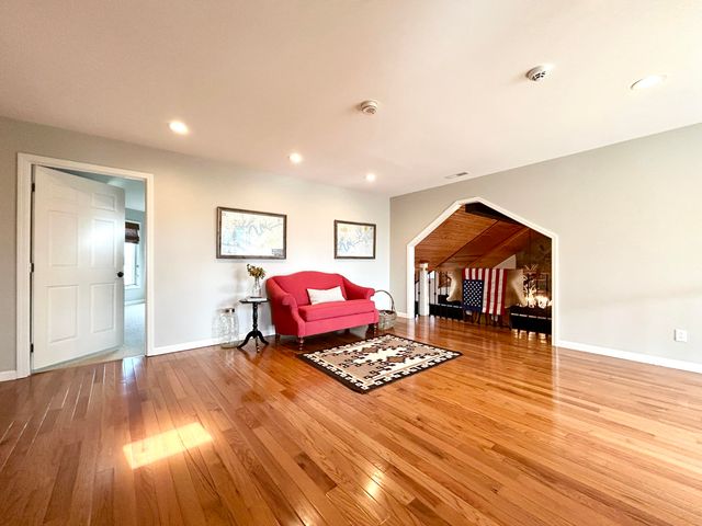 1166 Sandstone Point Trail, Monticello, KY 42633