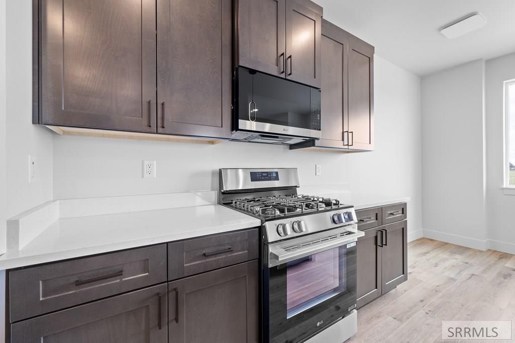 Image 24 of property listing at 743 Curlew Drive, Ammon, ID 83406