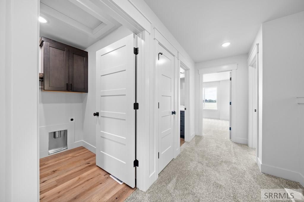 Image 43 of property listing at 743 Curlew Drive, Ammon, ID 83406