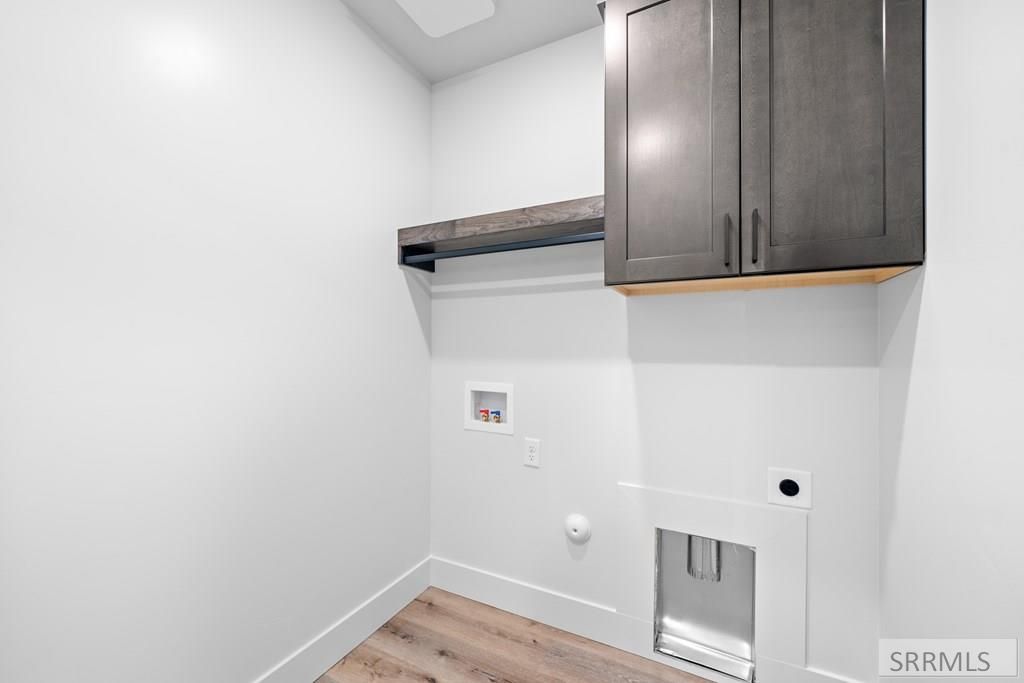 Image 44 of property listing at 743 Curlew Drive, Ammon, ID 83406