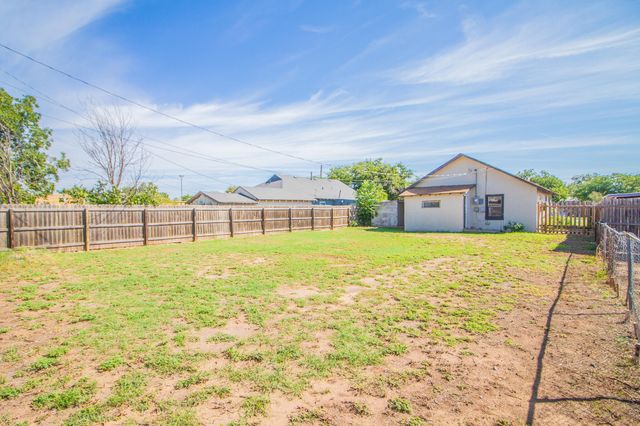 315 S 13th Street, Slaton, TX 79364