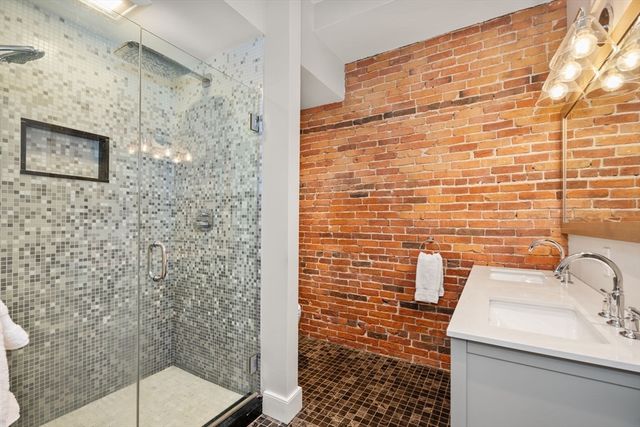 148 Warren Ave 1, Boston, MA 02116