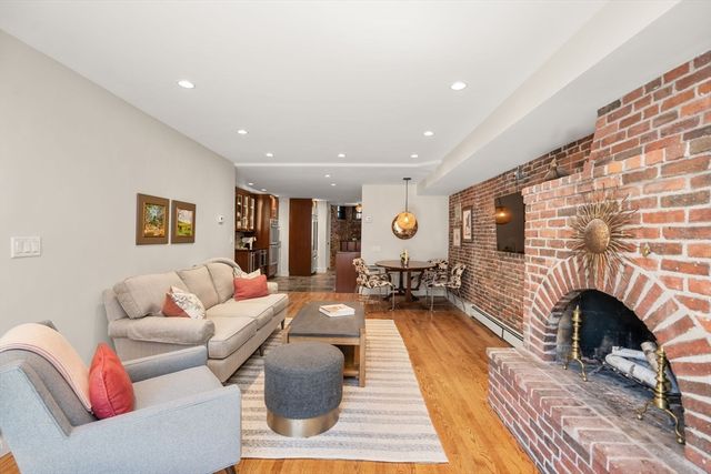 148 Warren Ave 1, Boston, MA 02116