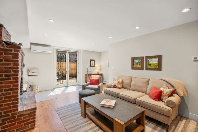 148 Warren Ave 1, Boston, MA 02116