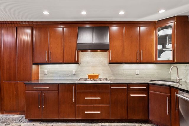 148 Warren Ave 1, Boston, MA 02116