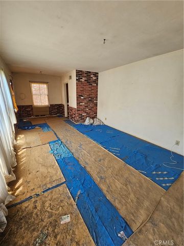 8132 White Oak Avenue, Northridge, CA 91325