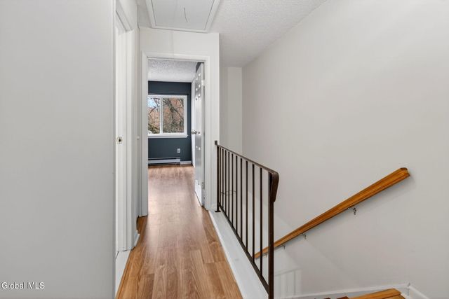 80 Crestwood Terrace, Albany, NY 12203