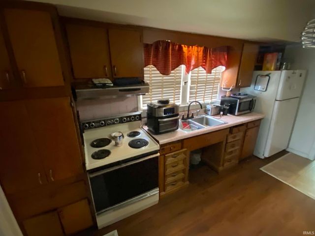 1735 E Franklin Street, Evansville, IN 47711