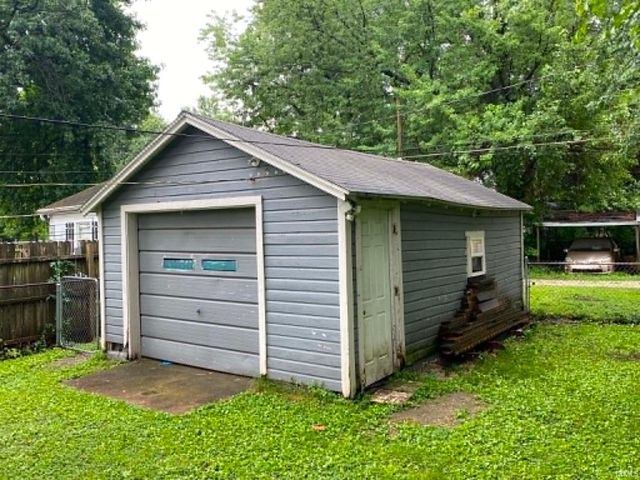 1735 E Franklin Street, Evansville, IN 47711