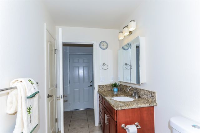 84-575 Kili Drive 44, Waianae, HI 96792