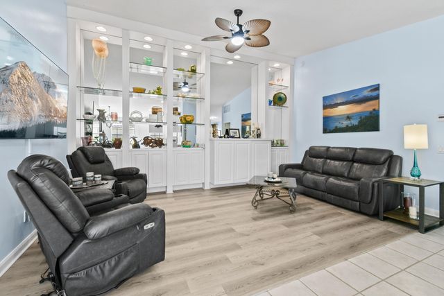 8256 SE Paurotis Lane, Hobe Sound, FL 33455