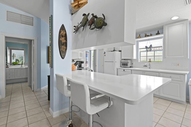 8256 SE Paurotis Lane, Hobe Sound, FL 33455