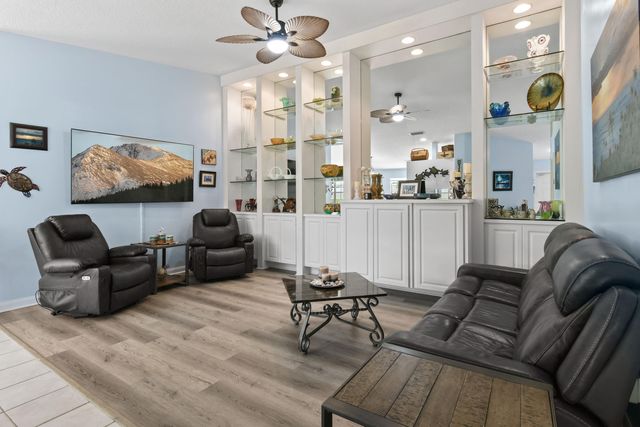 8256 SE Paurotis Lane, Hobe Sound, FL 33455