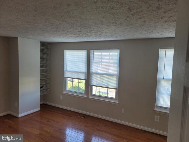 1810 TILLETSON PL, Woodbridge, VA 22191
