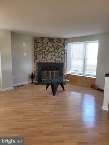 1810 TILLETSON PL, Woodbridge, VA 22191