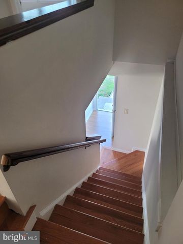 1810 TILLETSON PL, Woodbridge, VA 22191