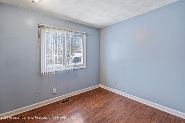 2722 Aurora Drive, Lansing, MI 48910