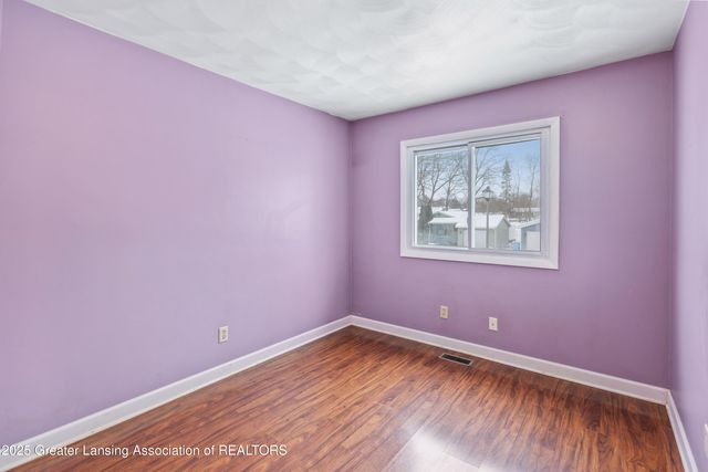 2722 Aurora Drive, Lansing, MI 48910