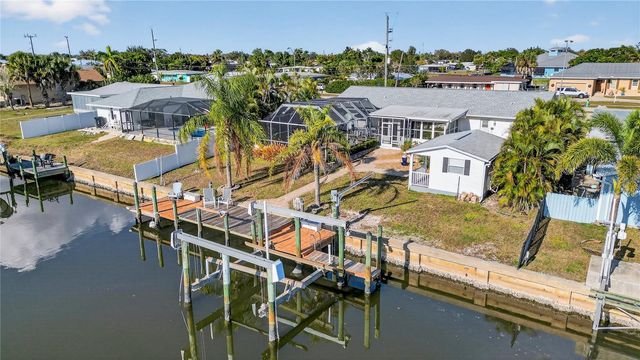21277 EDGEWATER DRIVE, Port Charlotte, FL 33952
