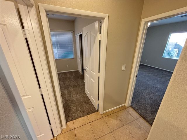 9218 Desert Heat Avenue, Las Vegas, NV 89178