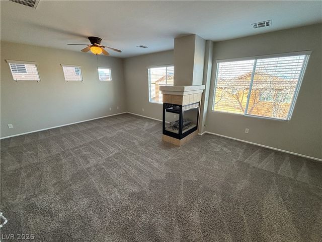 9218 Desert Heat Avenue, Las Vegas, NV 89178