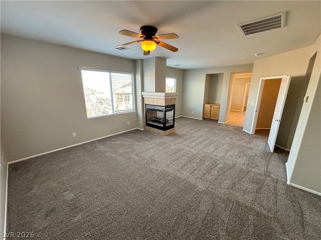 9218 Desert Heat Avenue, Las Vegas, NV 89178