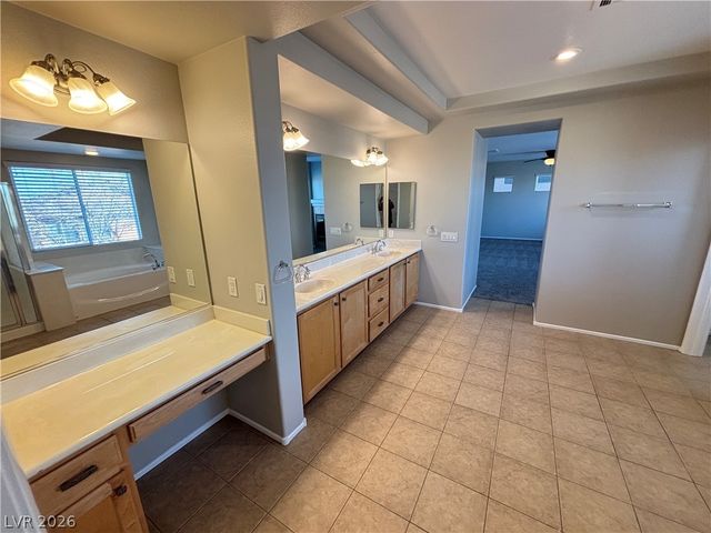 9218 Desert Heat Avenue, Las Vegas, NV 89178