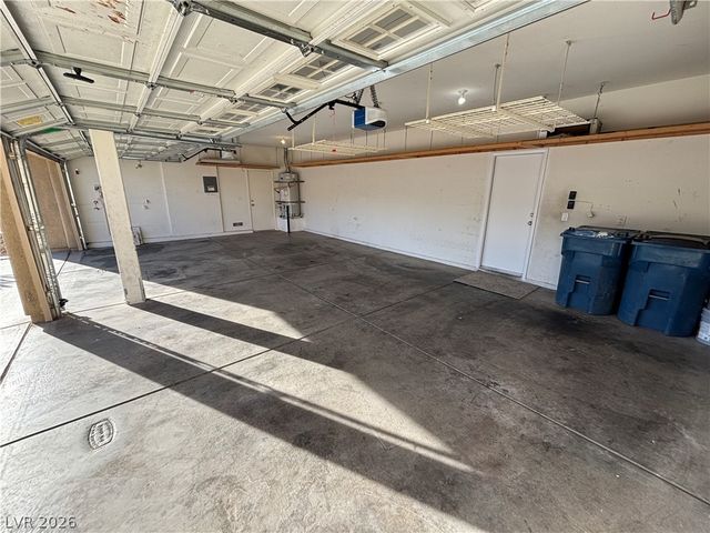 9218 Desert Heat Avenue, Las Vegas, NV 89178