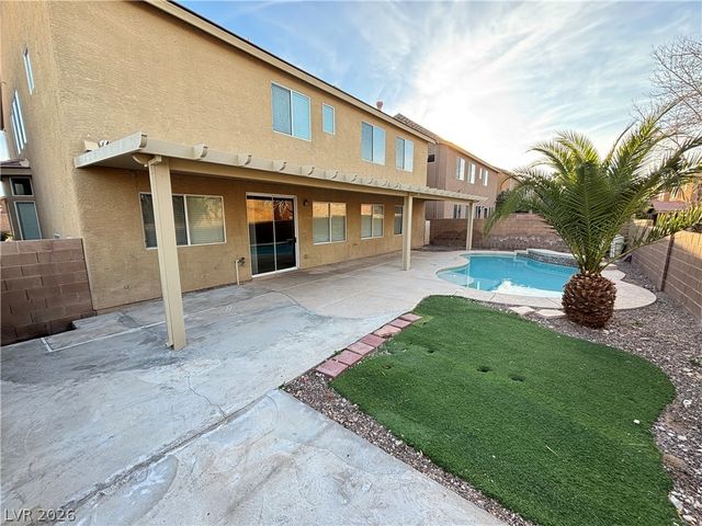 9218 Desert Heat Avenue, Las Vegas, NV 89178