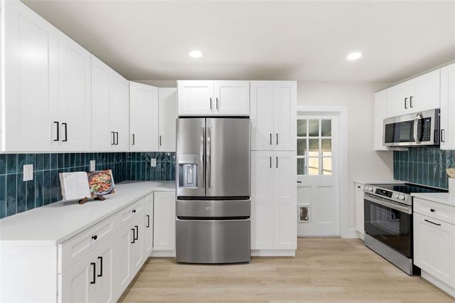 3593 BENSON AVENUE N, St Petersburg, FL 33713