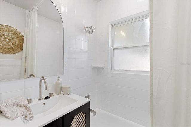 3593 BENSON AVENUE N, St Petersburg, FL 33713