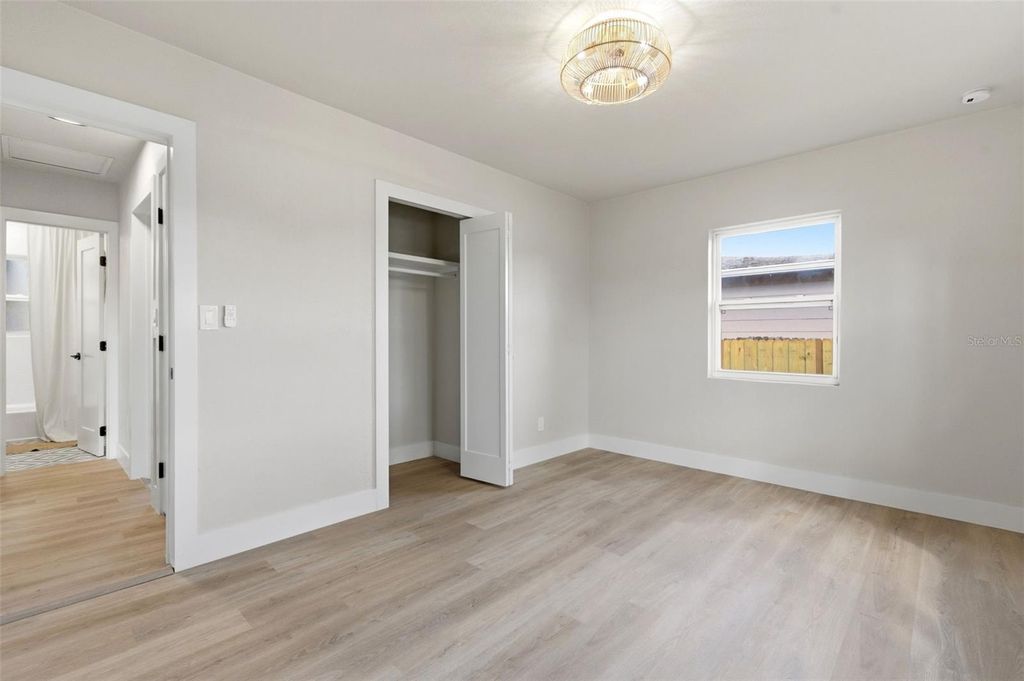 Image 23 of property listing at 3593 BENSON AVENUE N, St Petersburg, FL 33713