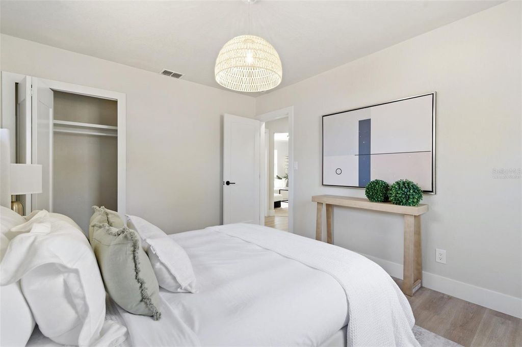 Image 27 of property listing at 3593 BENSON AVENUE N, St Petersburg, FL 33713